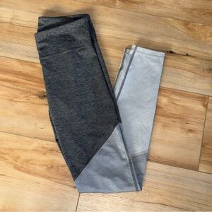 🍍 Medium TALL Old Navy Light & Dark Gray Leggings Color-block Yoga Wear 3/$15